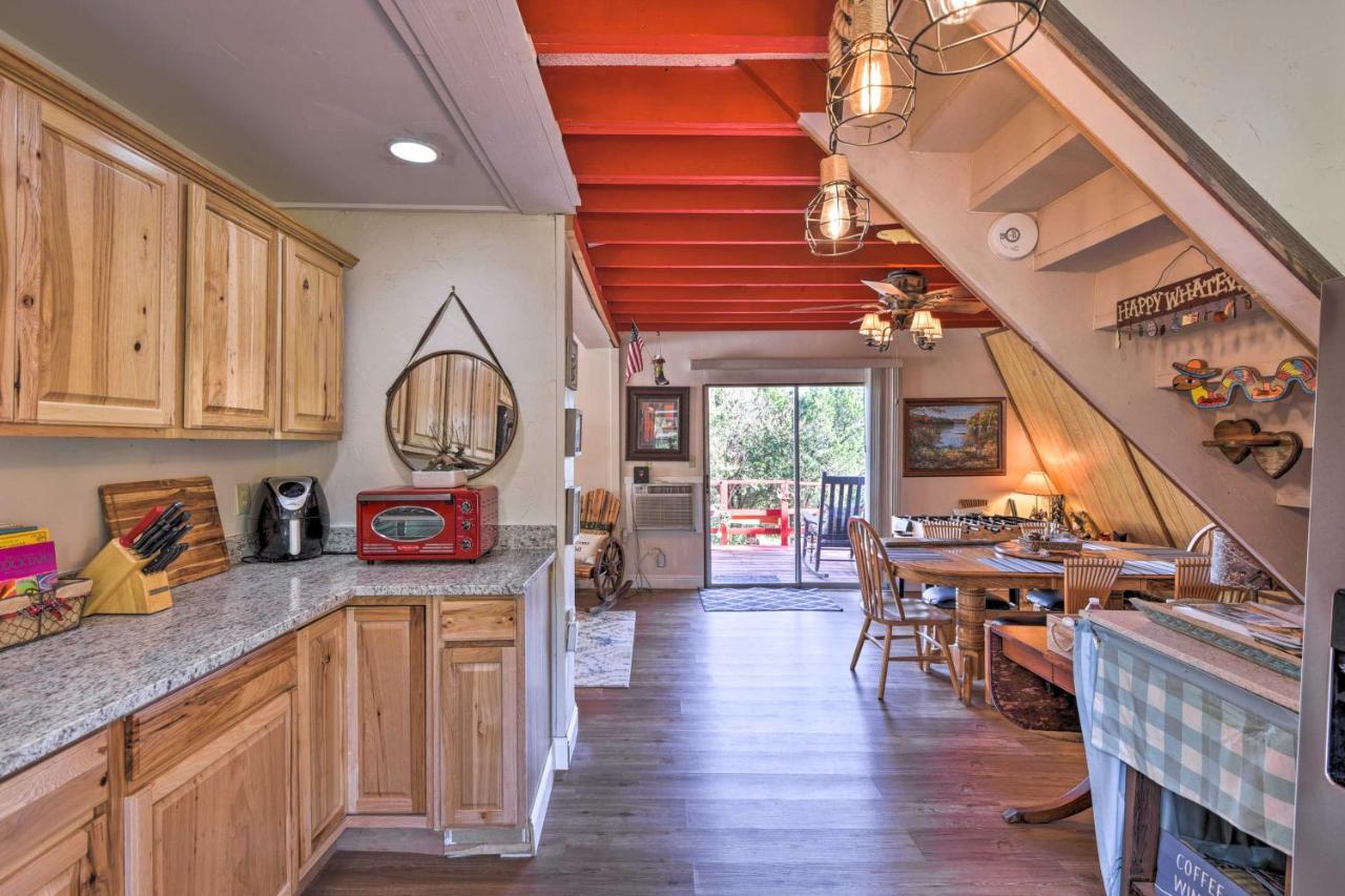 Charming Lake Creek Cabin With Pool Access And Decks Granbury Exterior photo